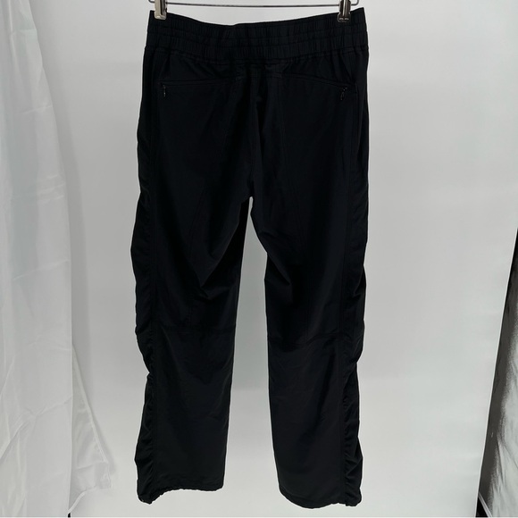 Athleta Women’s La Viva Ruched Jogger Size 4 Straight Leg Yoga Athleisure Black - Picture 6 of 11